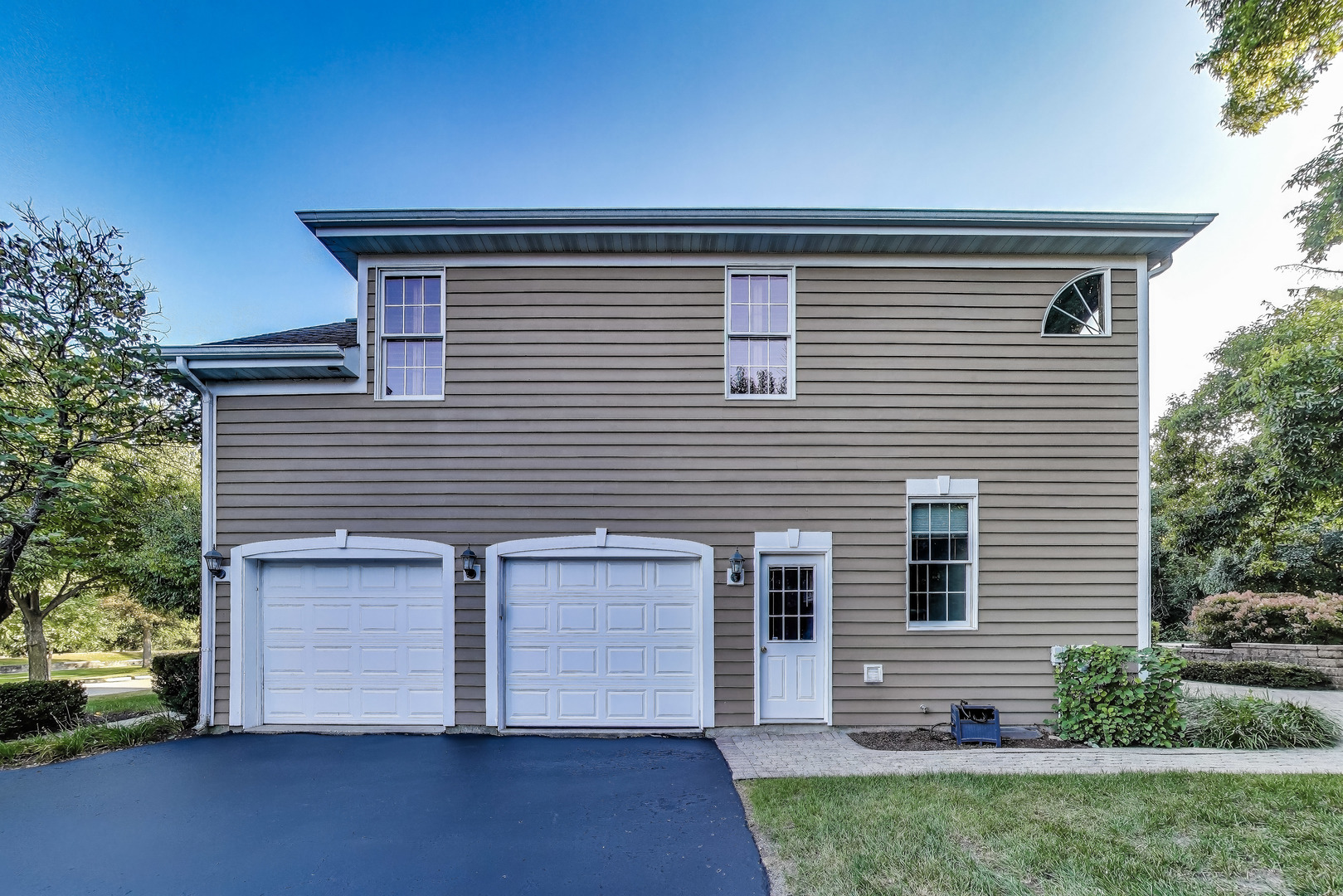 10840 Christopher Drive, Lemont, IL 60439