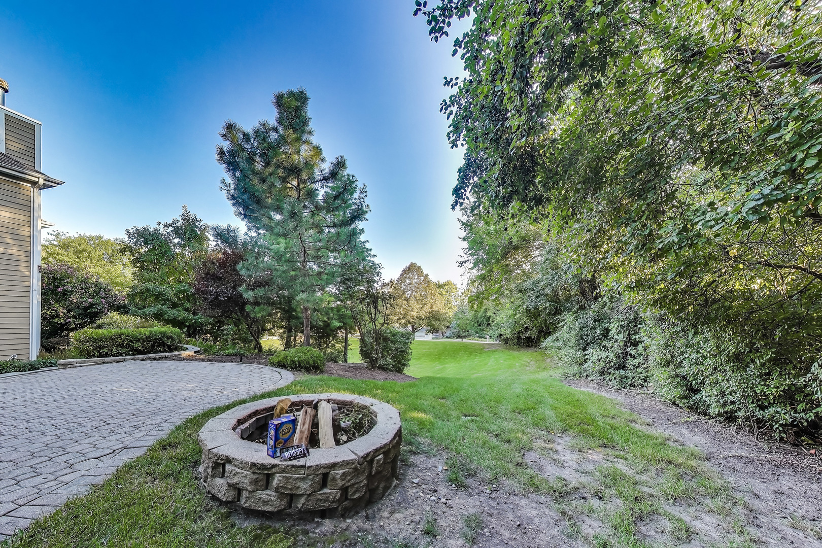 10840 Christopher Drive, Lemont, IL 60439