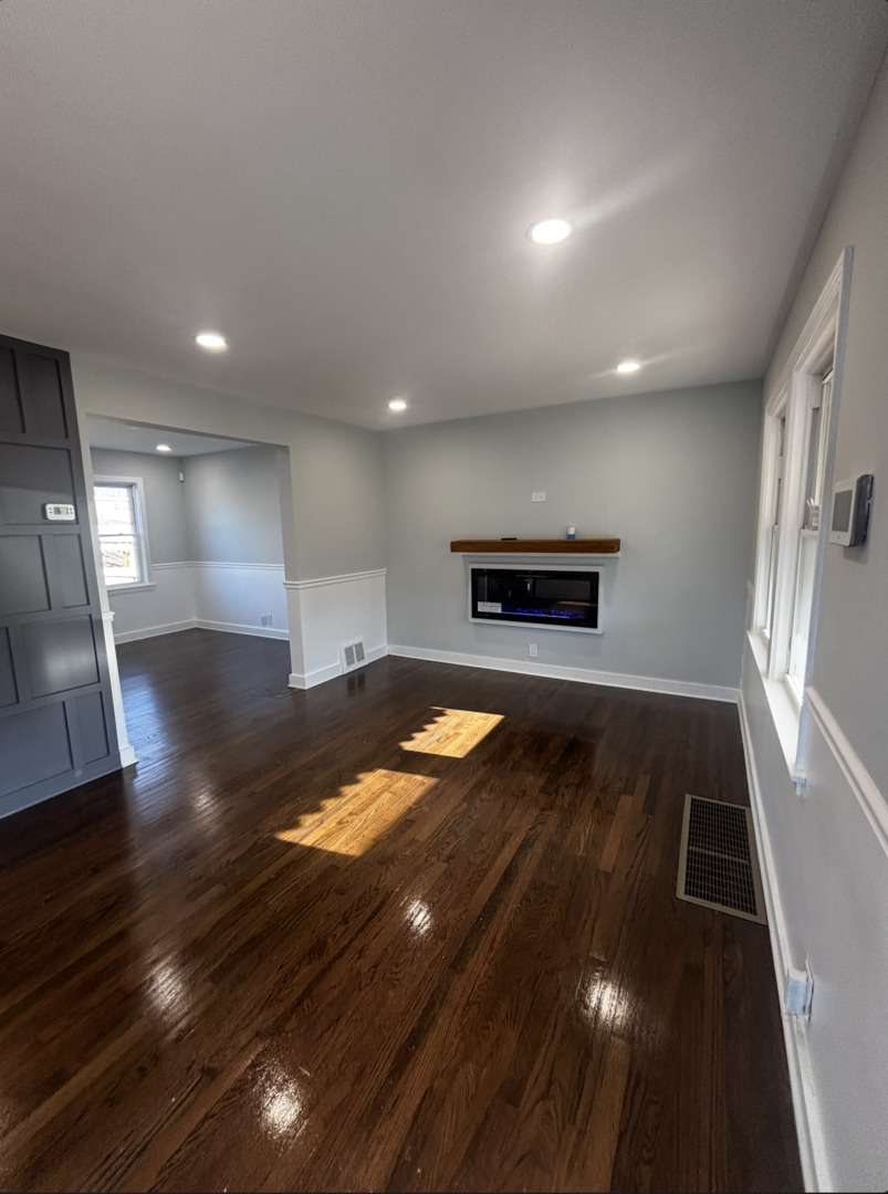14116 S Wabash Avenue, Riverdale, IL 60827