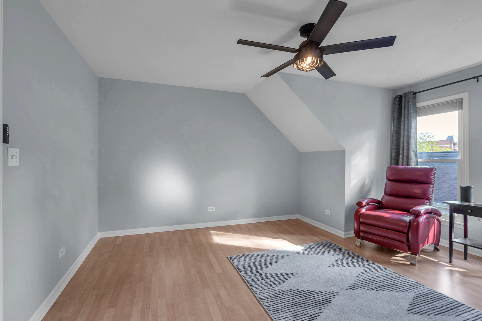 1474 Oakwood Avenue, Des Plaines, IL 60016