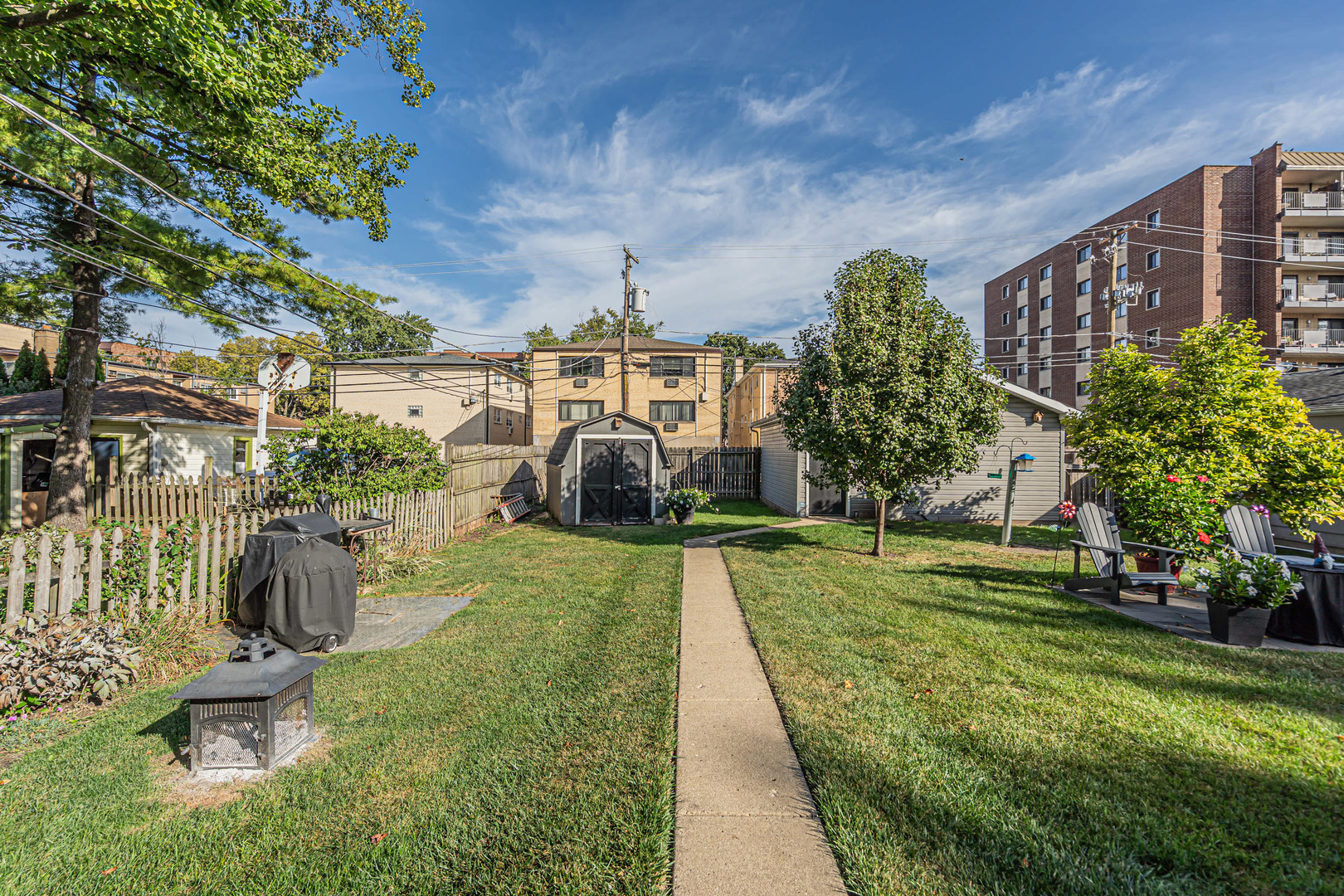 1474 Oakwood Avenue, Des Plaines, IL 60016