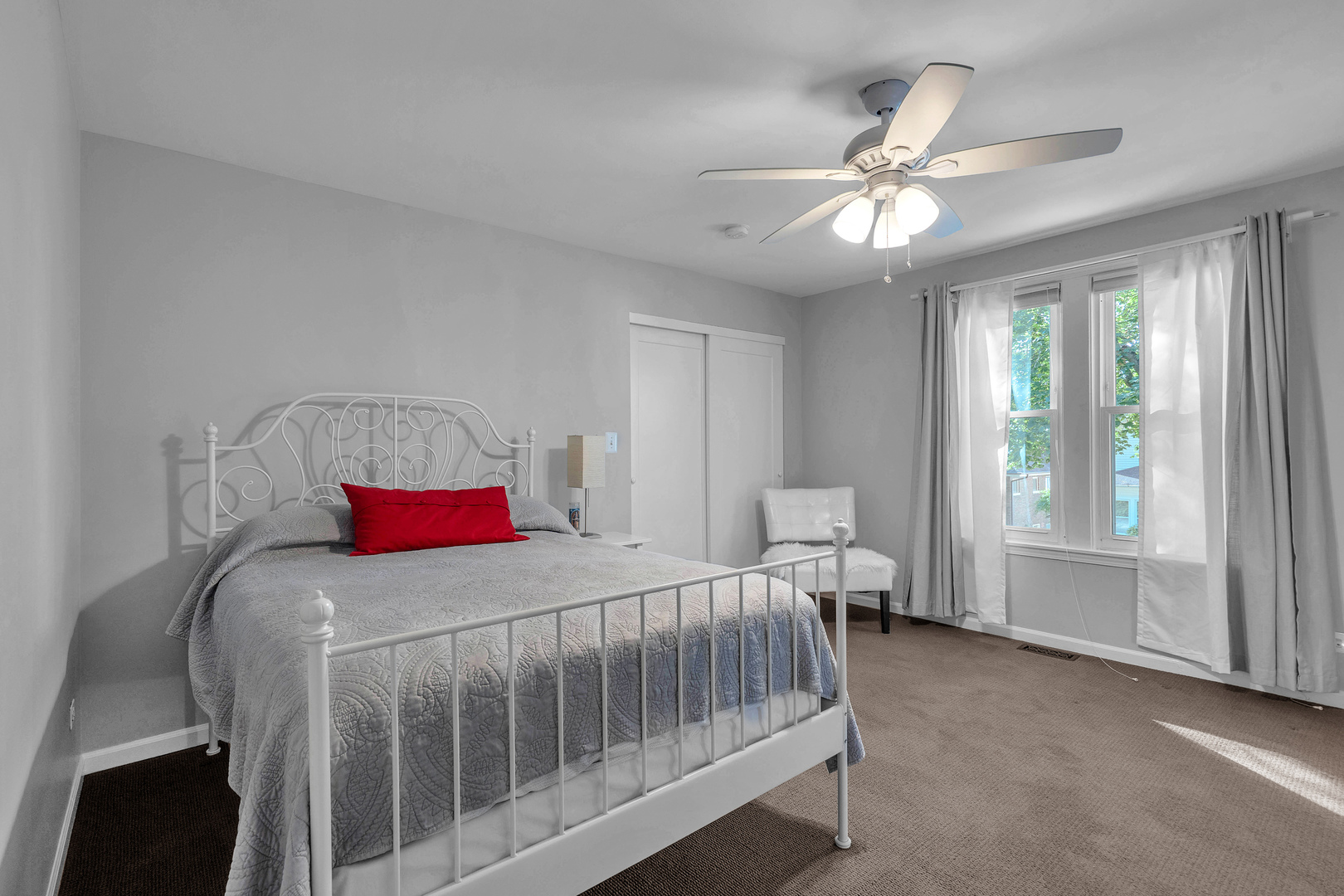 1474 Oakwood Avenue, Des Plaines, IL 60016