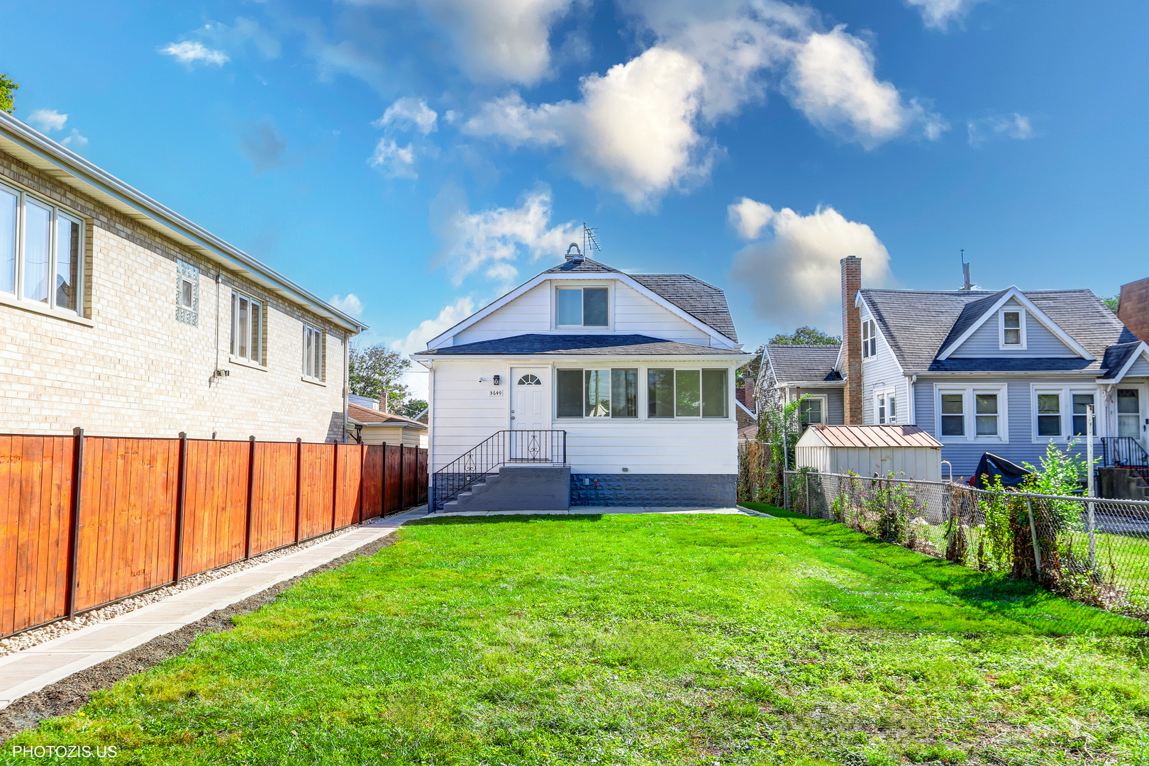 3649 N Overhill Avenue, Chicago, IL 60634