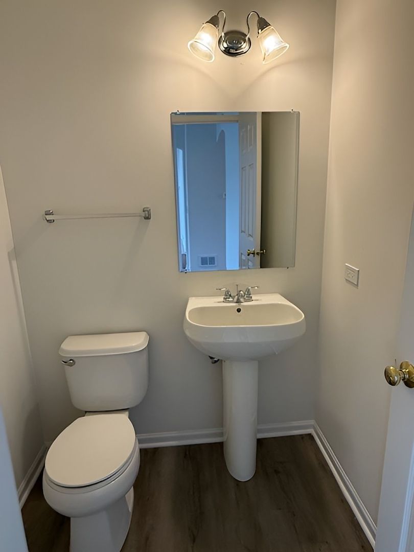 782 Cameron Drive, Antioch, IL 60002