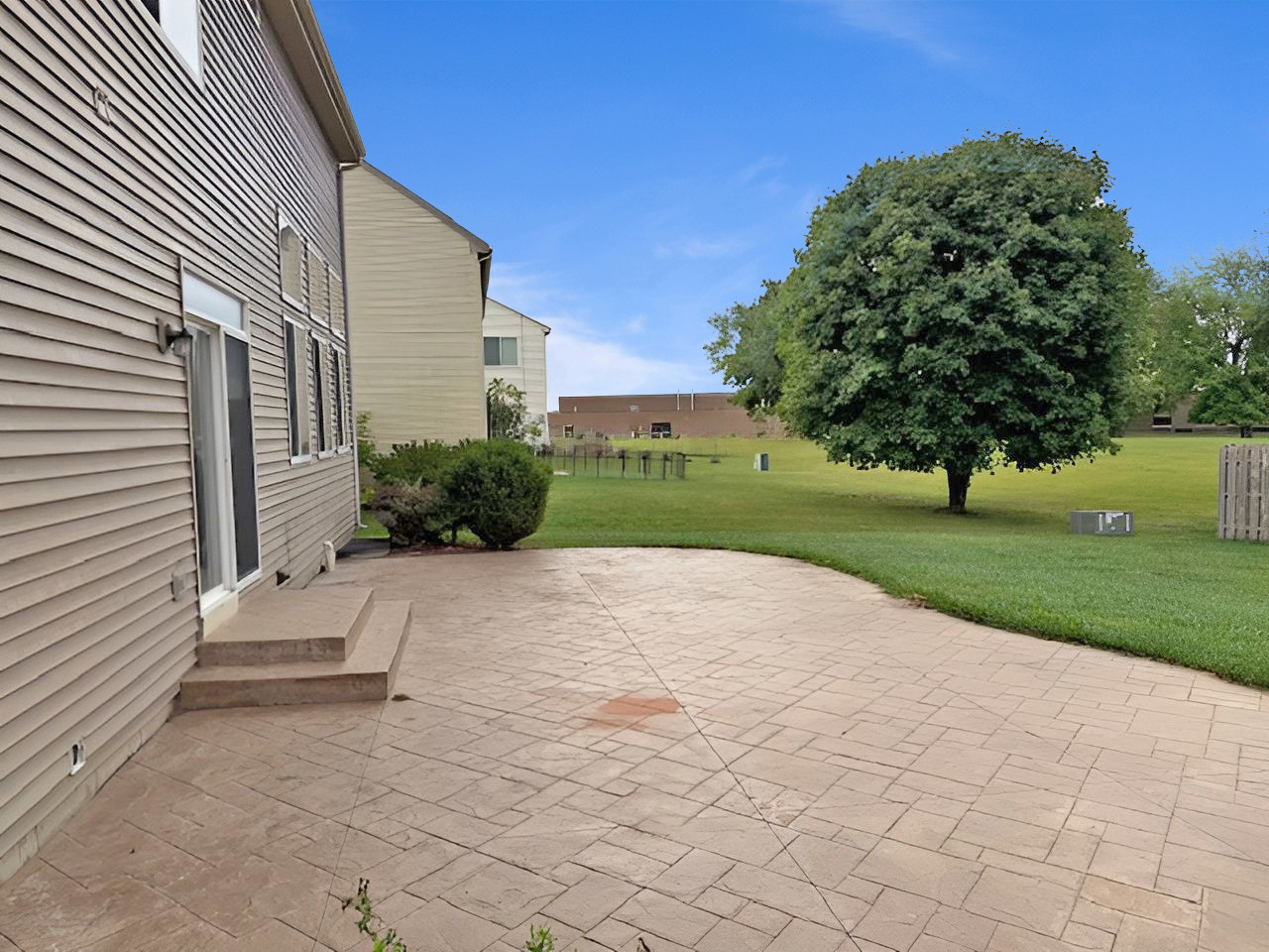 782 Cameron Drive, Antioch, IL 60002