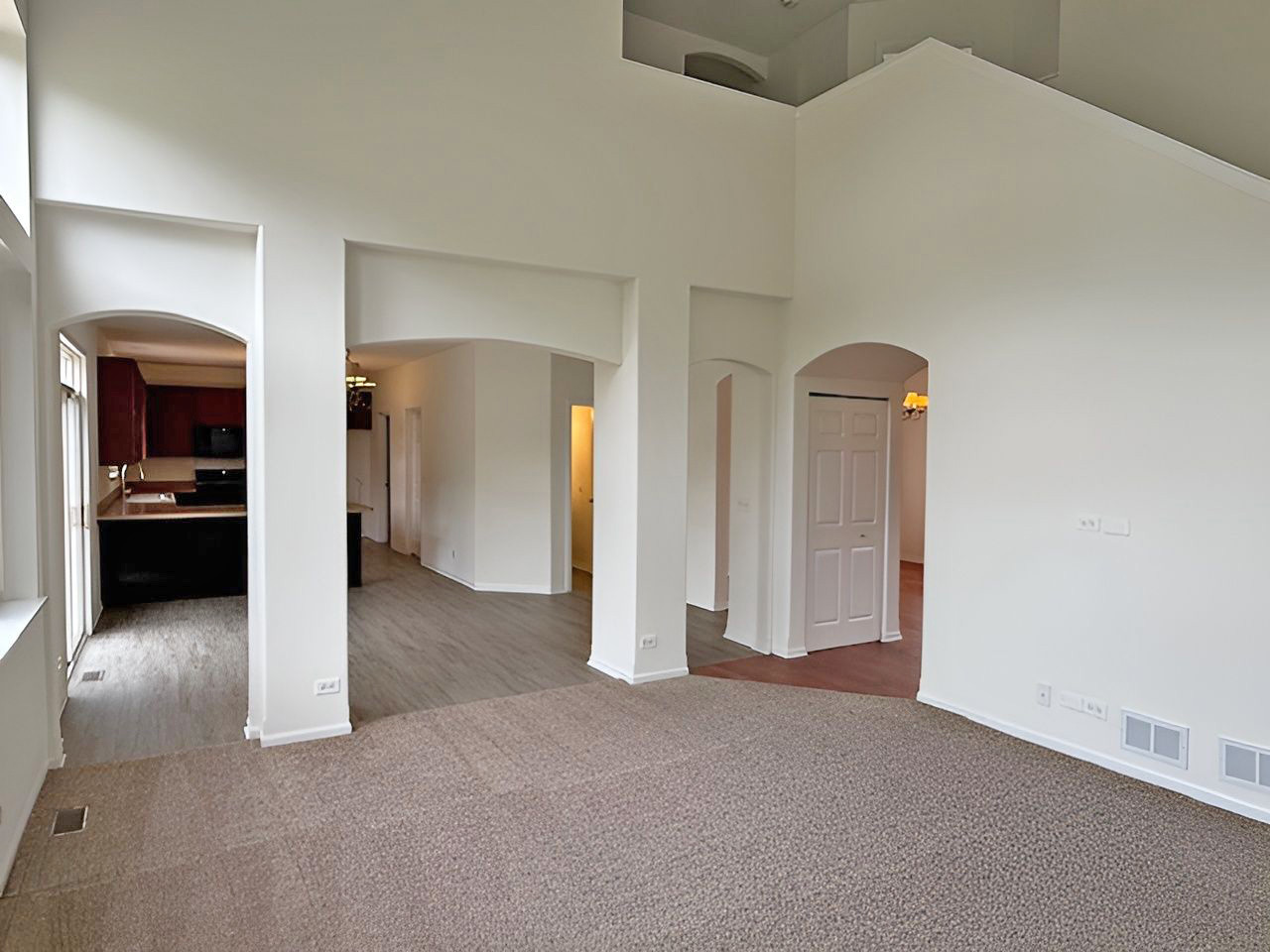 782 Cameron Drive, Antioch, IL 60002