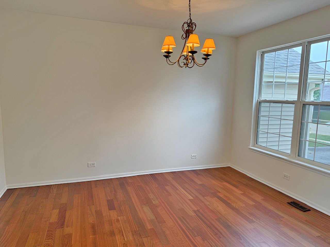 782 Cameron Drive, Antioch, IL 60002