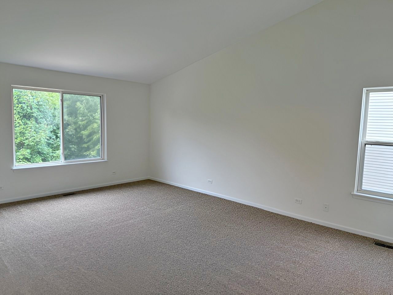 782 Cameron Drive, Antioch, IL 60002