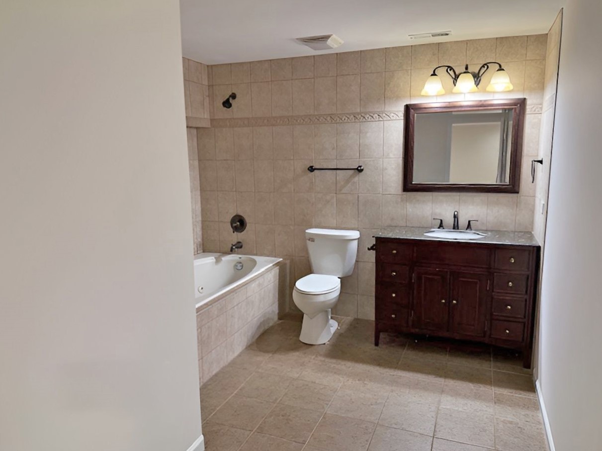 782 Cameron Drive, Antioch, IL 60002