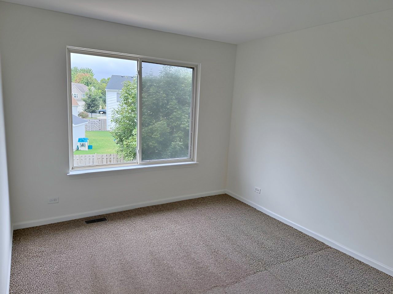 782 Cameron Drive, Antioch, IL 60002