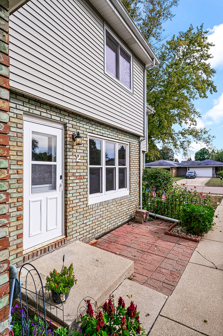 1402 Keller Road, Normal, IL 61761