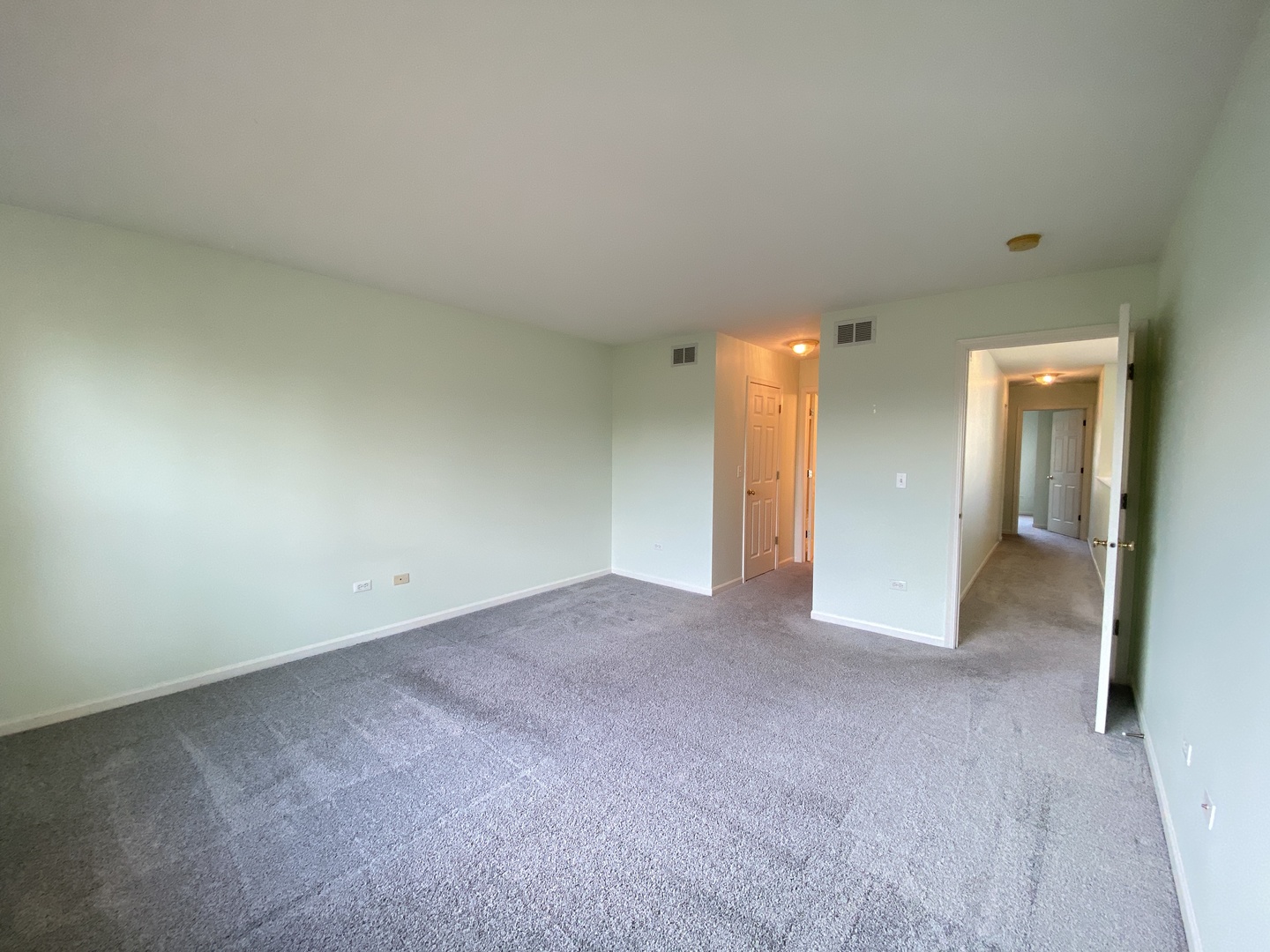 1659 S Candlestick Way, Waukegan, IL 60085