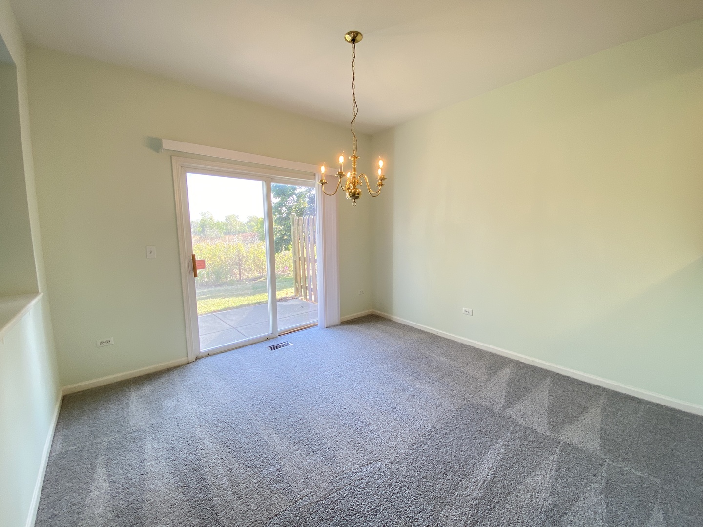 1659 S Candlestick Way, Waukegan, IL 60085