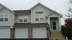 945 Huntington Drive #945, Elk Grove Village, IL 60007