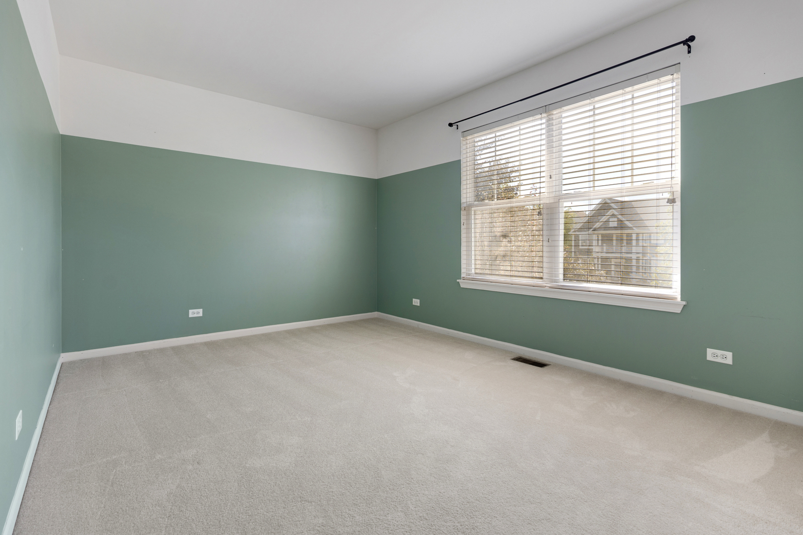 748 Hamilton Way, Batavia, IL 60510