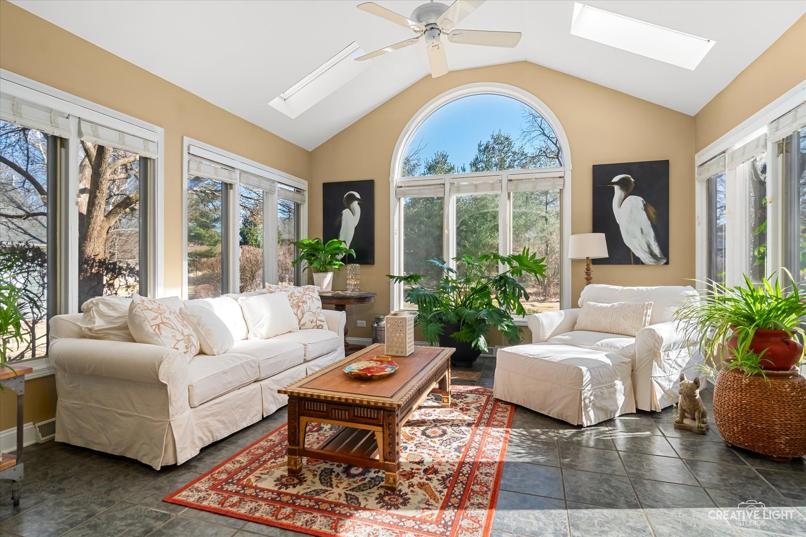 982 Jennifer Court, Sugar Grove, IL 60554