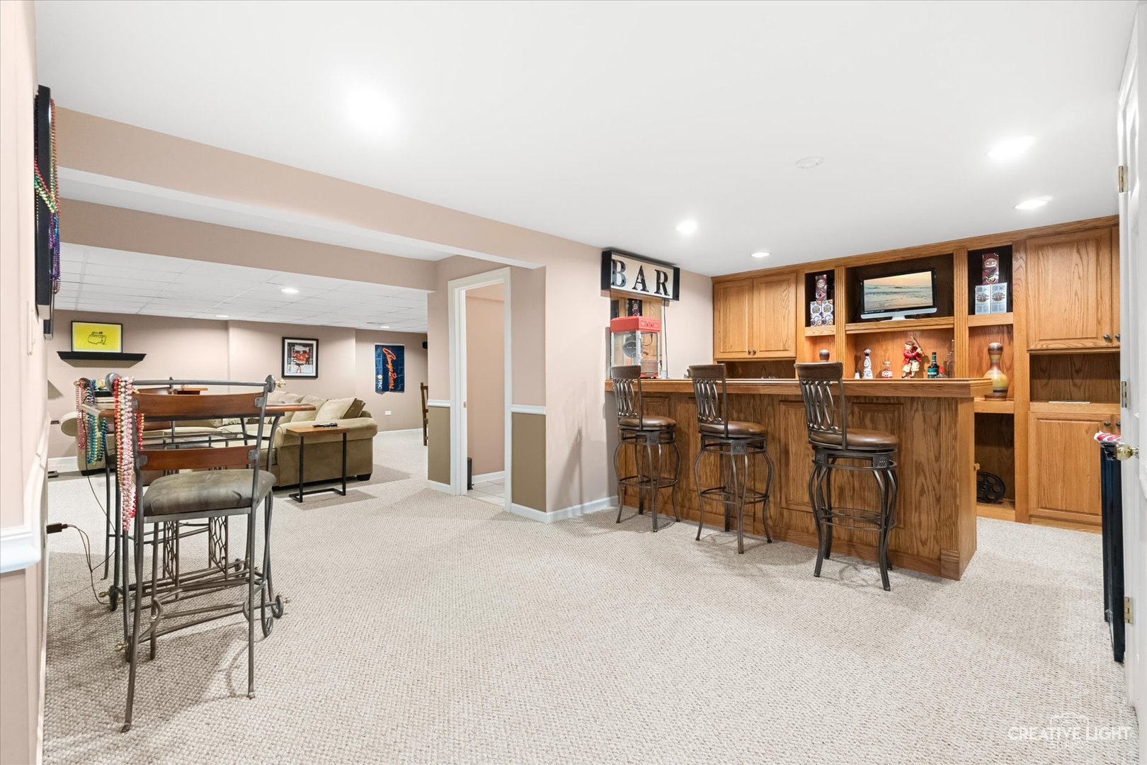 982 Jennifer Court, Sugar Grove, IL 60554