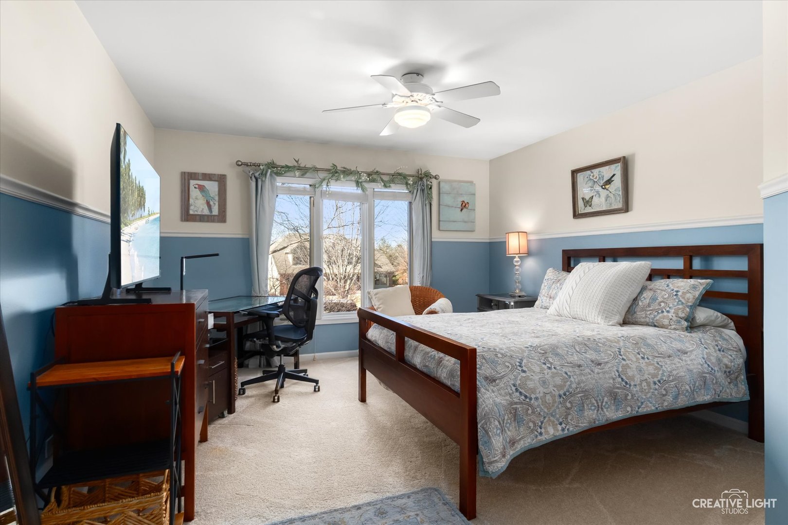 982 Jennifer Court, Sugar Grove, IL 60554