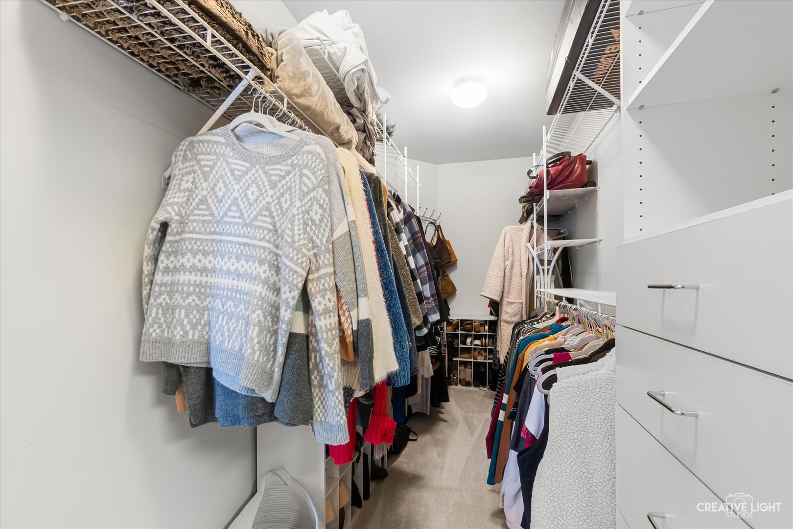 982 Jennifer Court, Sugar Grove, IL 60554