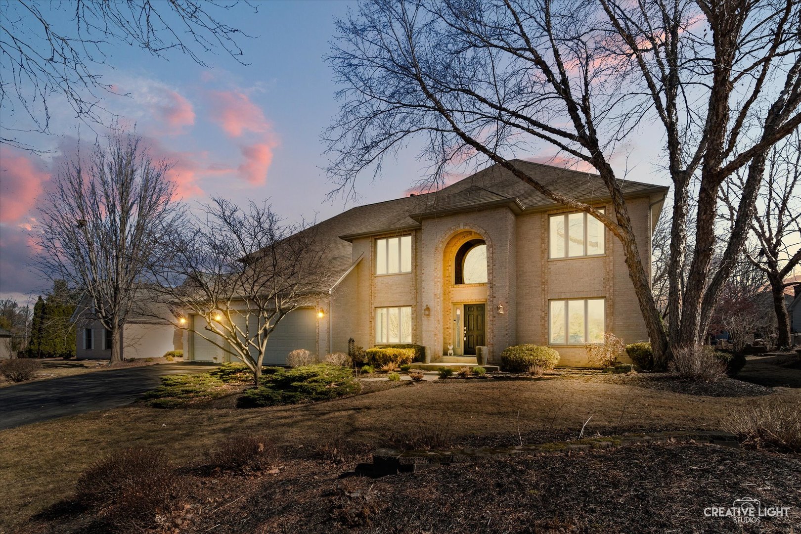 982 Jennifer Court, Sugar Grove, IL 60554