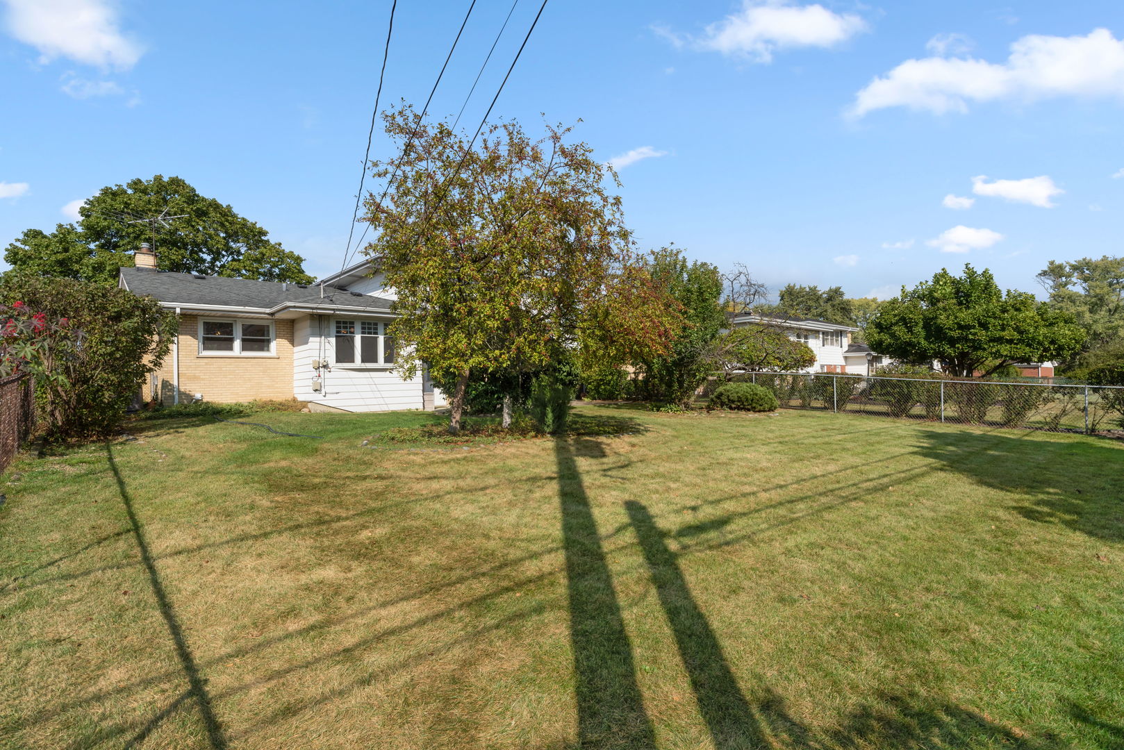 147 Lance Drive, Des Plaines, IL 60016