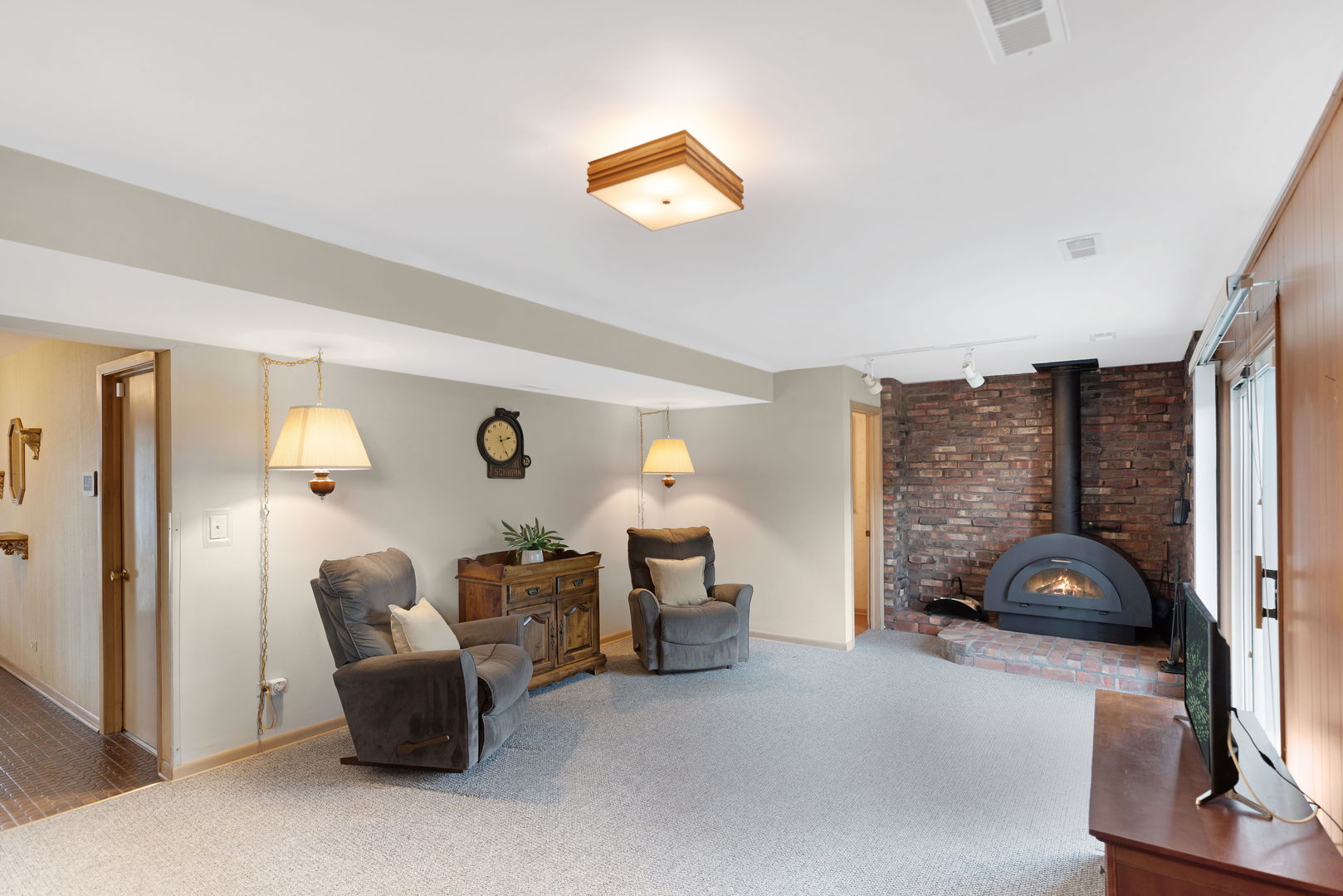 147 Lance Drive, Des Plaines, IL 60016