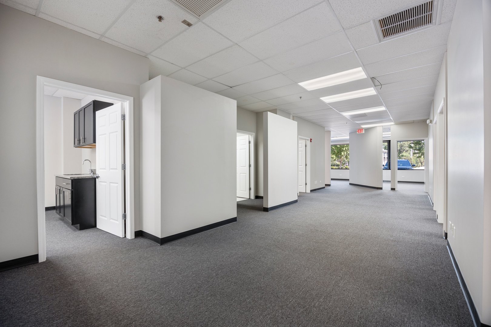 1111 Burlington Avenue #105, Lisle, IL 60532