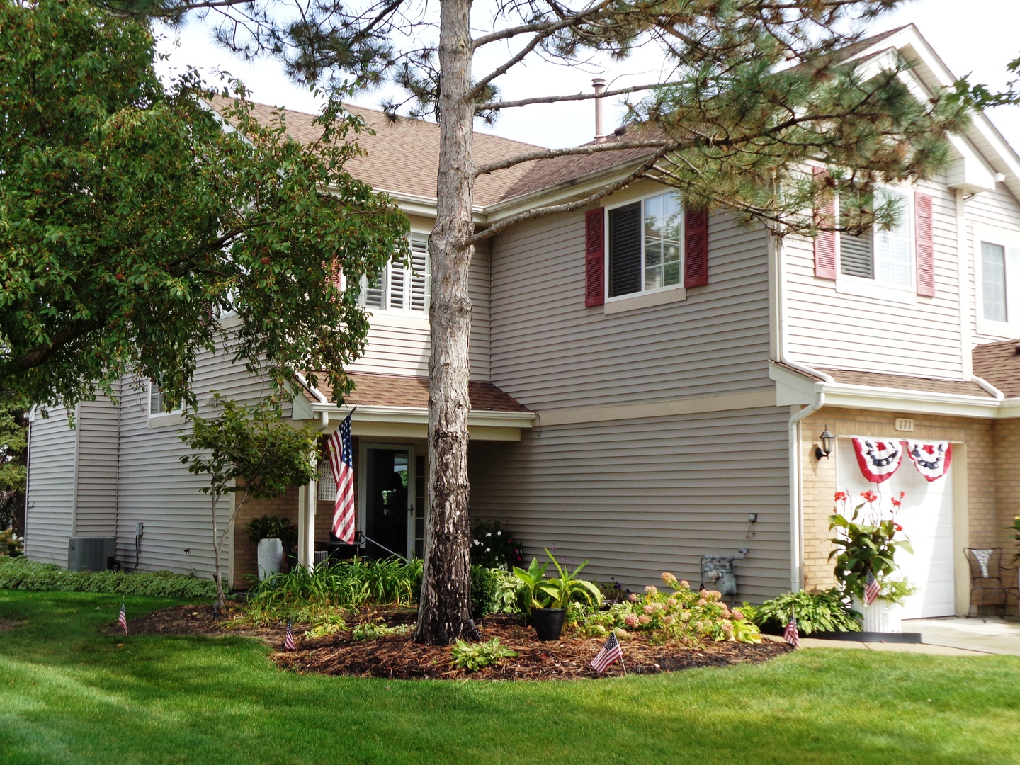 171 Sierra Pass, Schaumburg, IL 60194