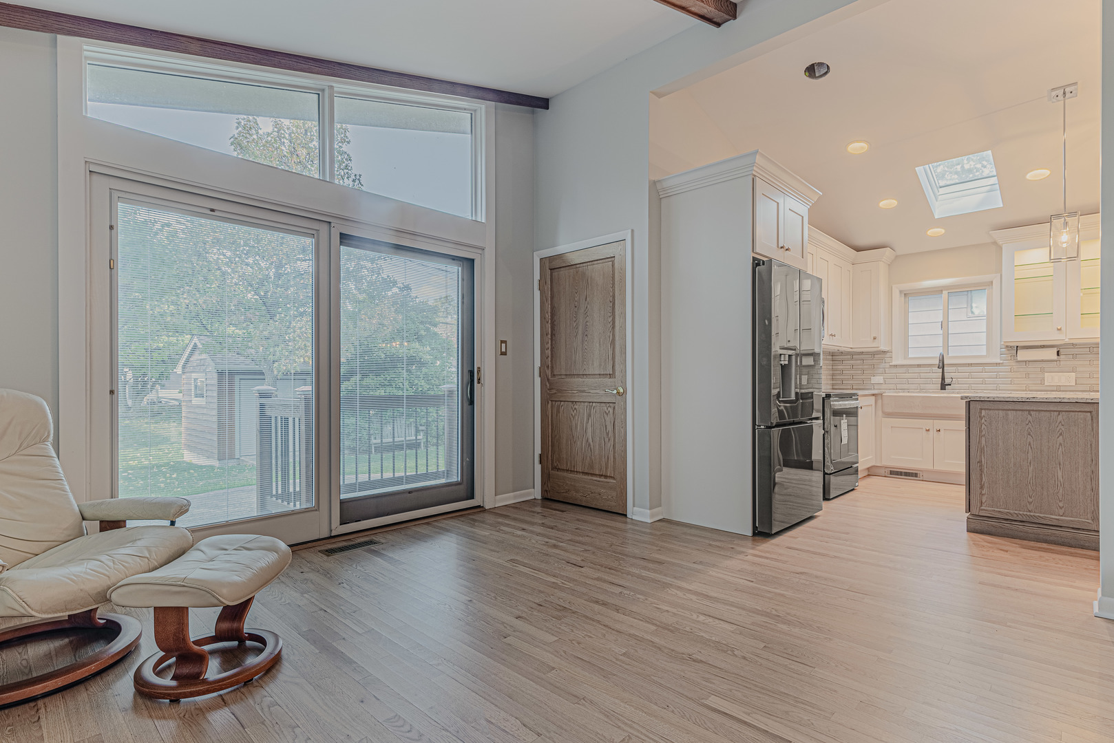 818 S Villa Avenue, Villa Park, IL 60181