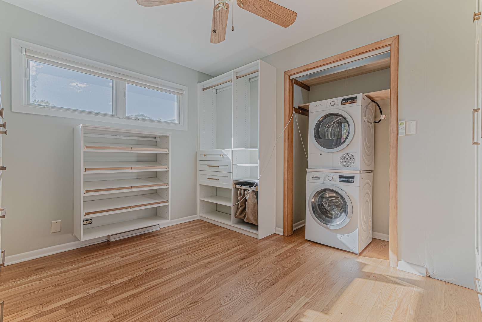 818 S Villa Avenue, Villa Park, IL 60181