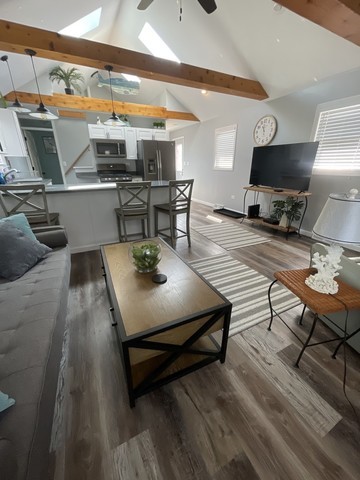 1708 N Center Street, Crest Hill, IL 60403