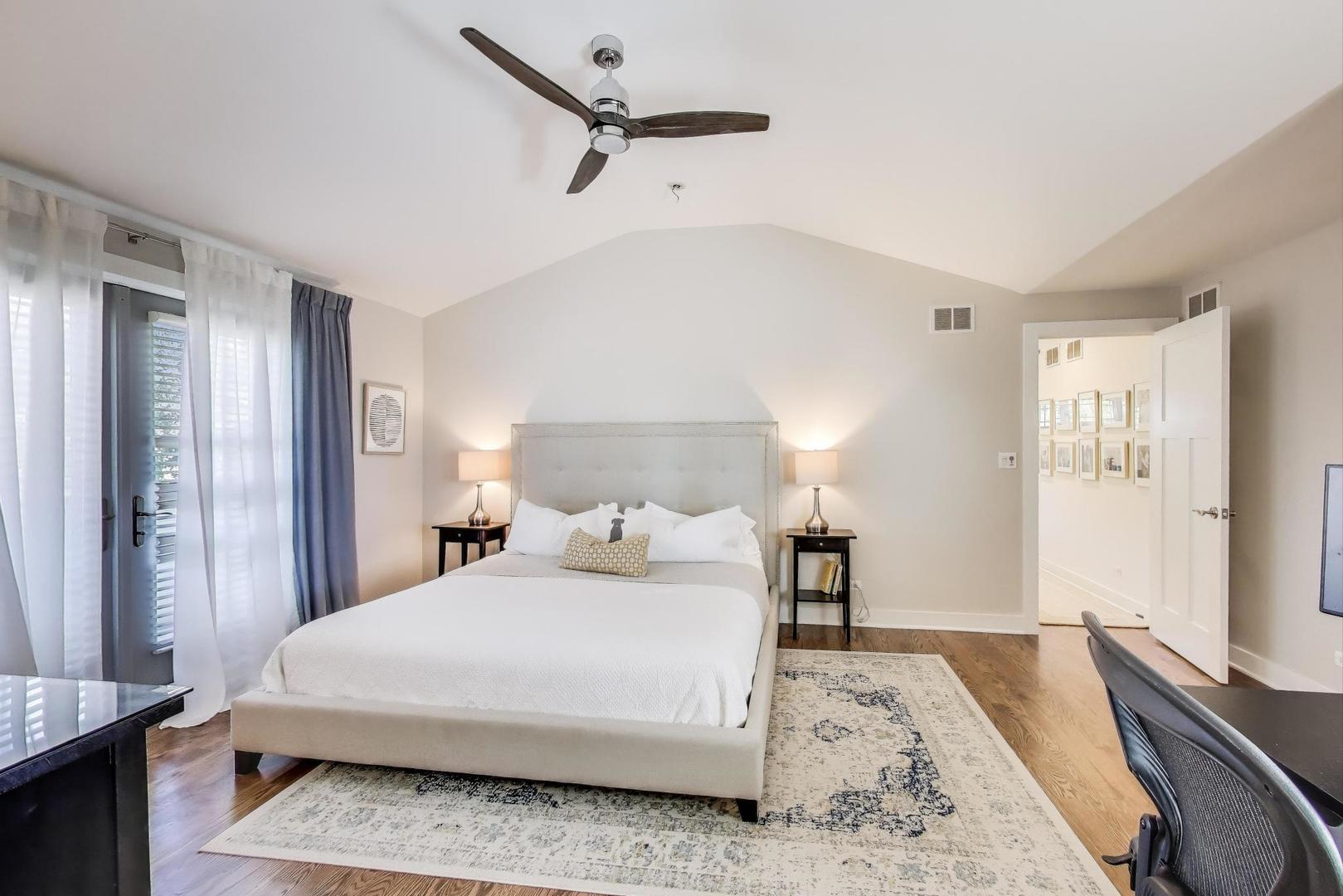 1044 N Knight Avenue, Park Ridge, IL 60068