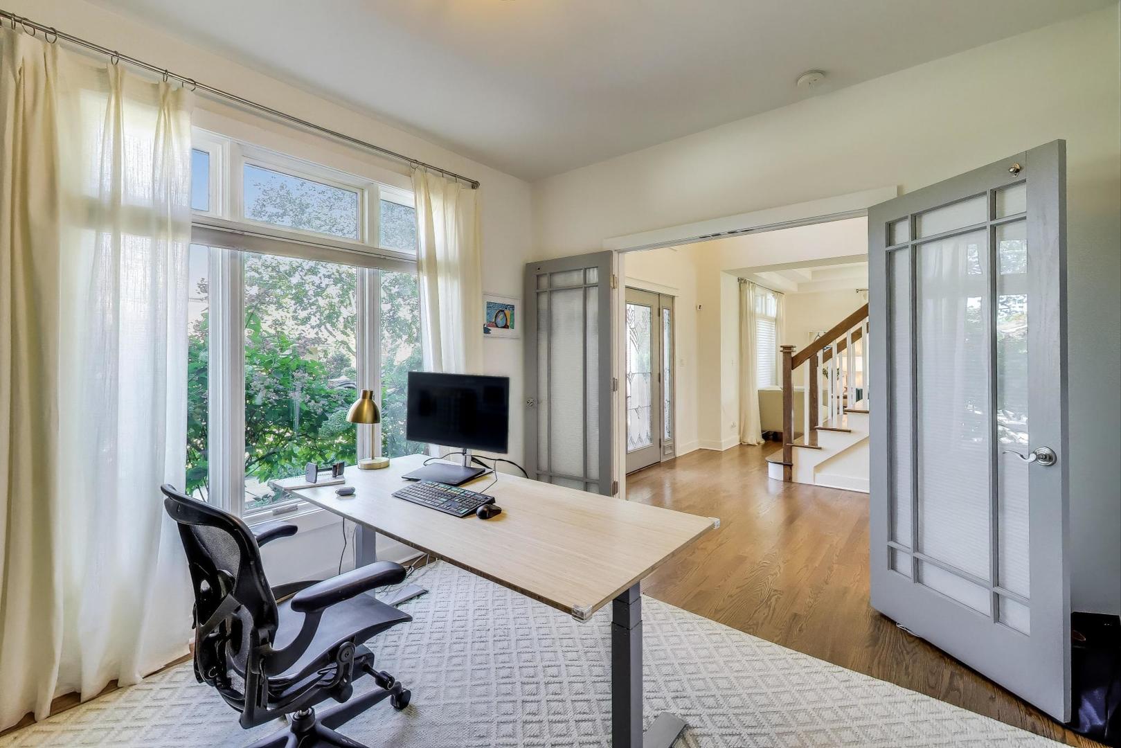 1044 N Knight Avenue, Park Ridge, IL 60068