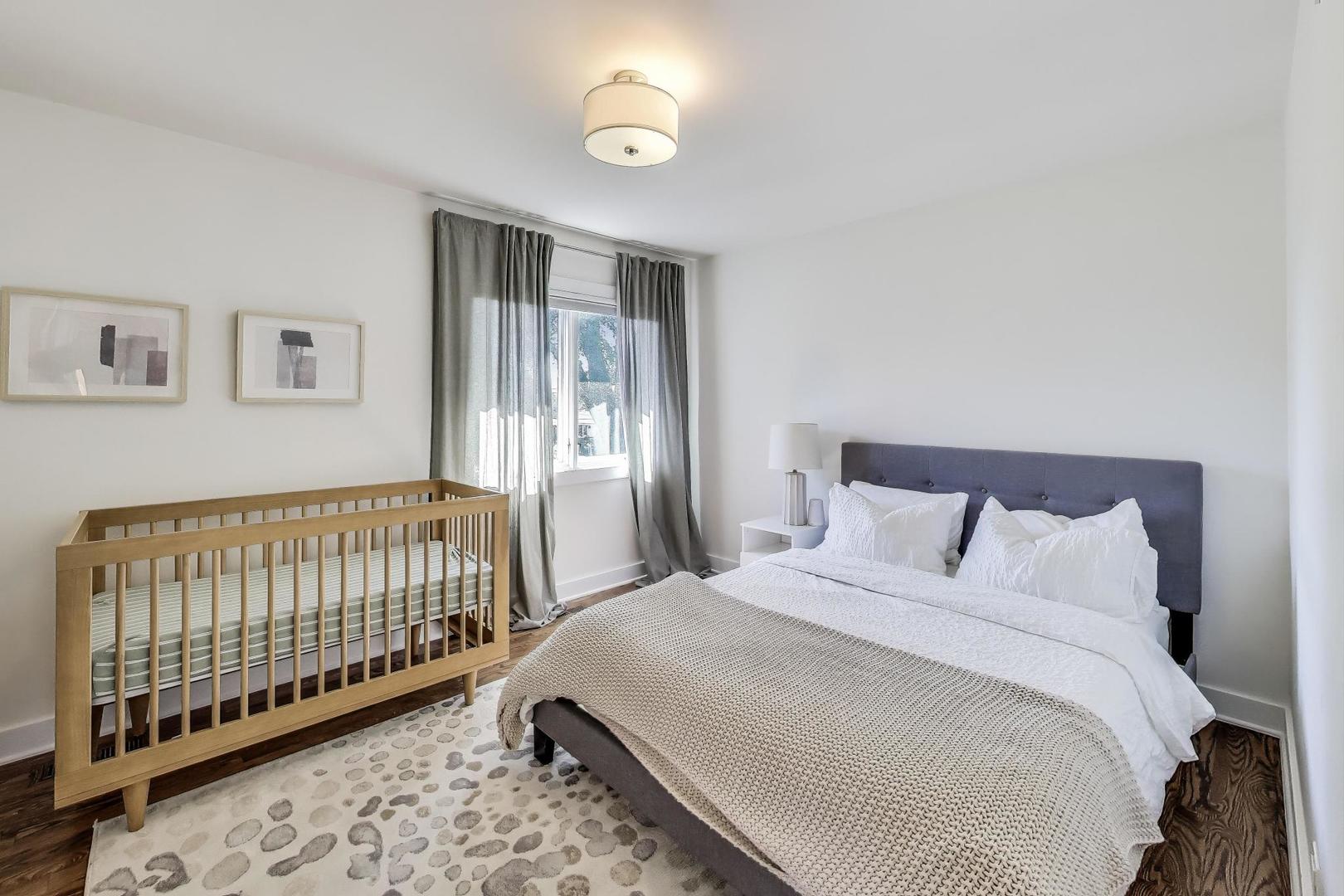 1044 N Knight Avenue, Park Ridge, IL 60068