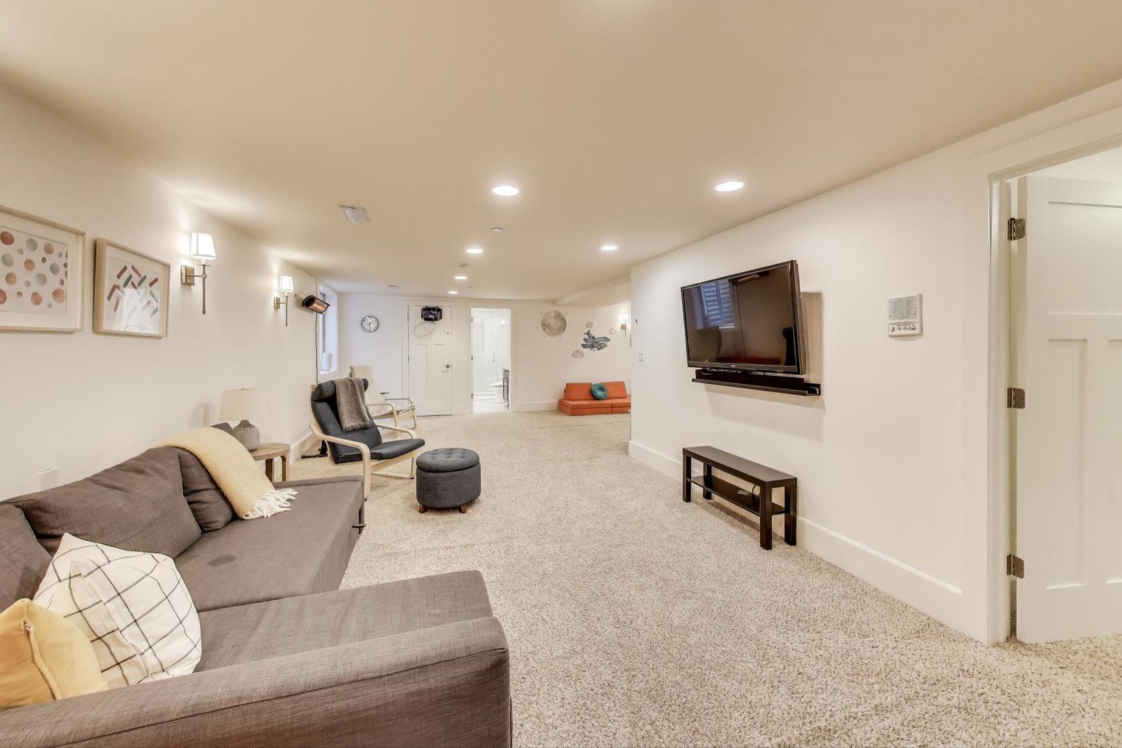 1044 N Knight Avenue, Park Ridge, IL 60068