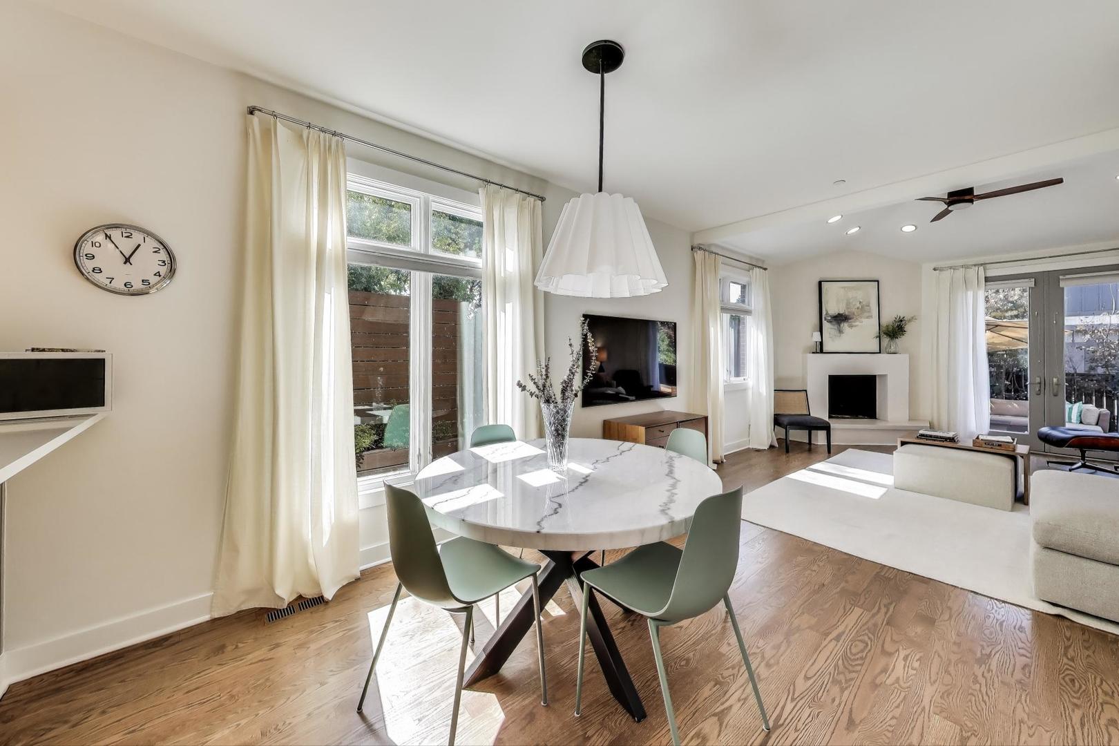 1044 N Knight Avenue, Park Ridge, IL 60068