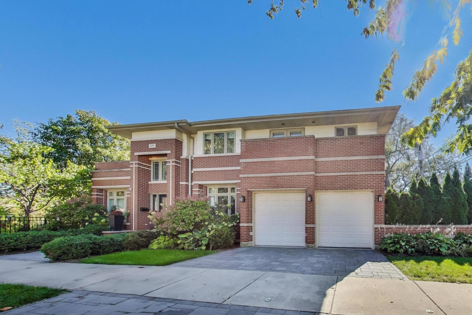 1044 N Knight Avenue, Park Ridge, IL 60068