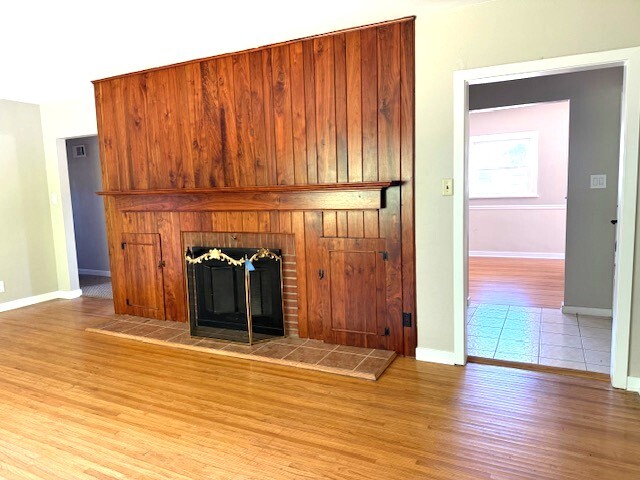 704 E 9TH Street, Lockport, IL 60441