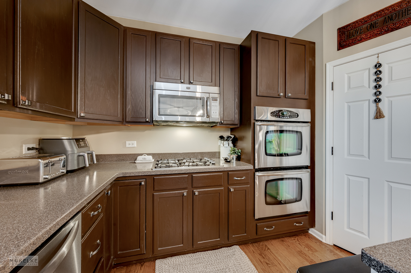 403 Wilton Court, Oswego, IL 60543