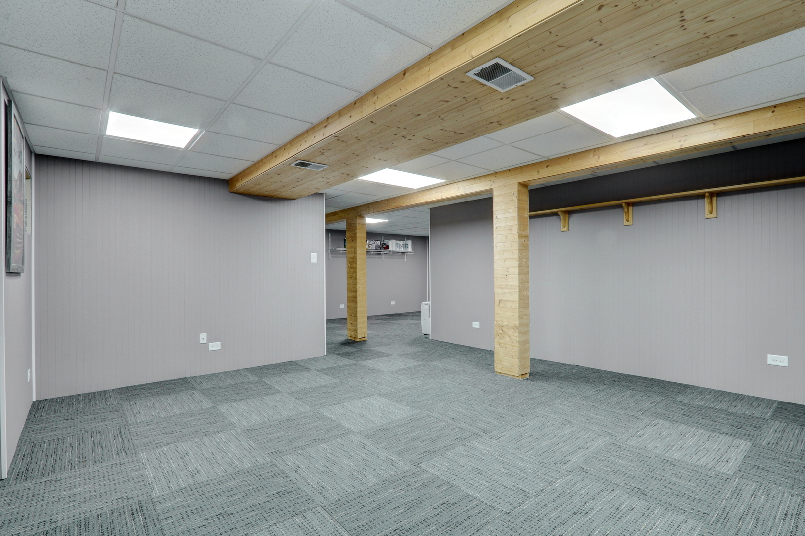 8528 Lorel Avenue, Burbank, IL 60459