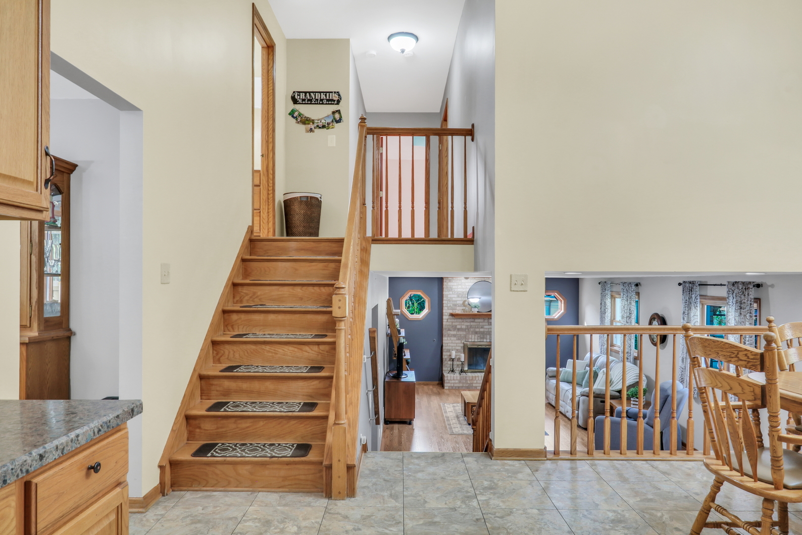 8528 Lorel Avenue, Burbank, IL 60459