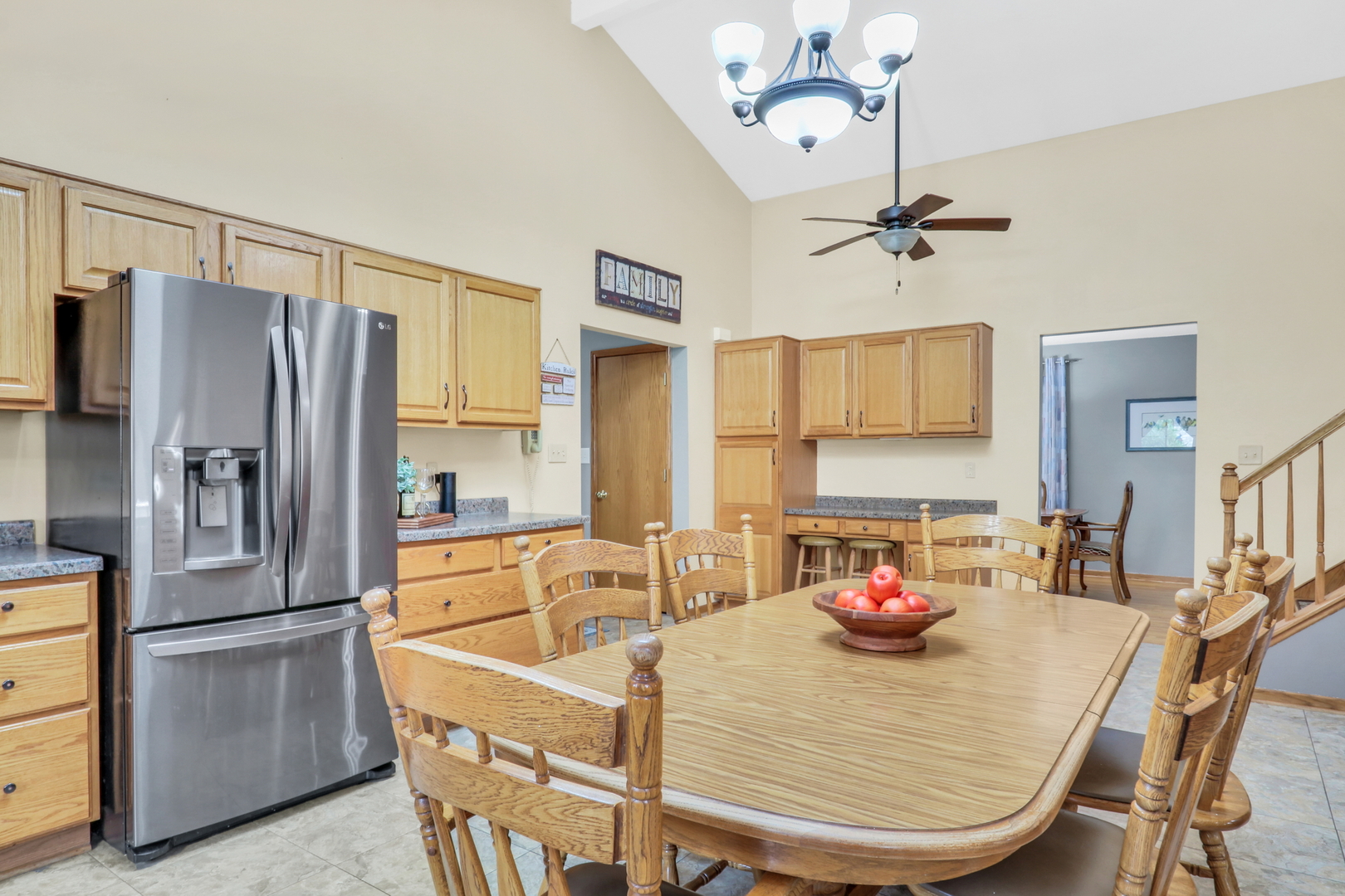 8528 Lorel Avenue, Burbank, IL 60459