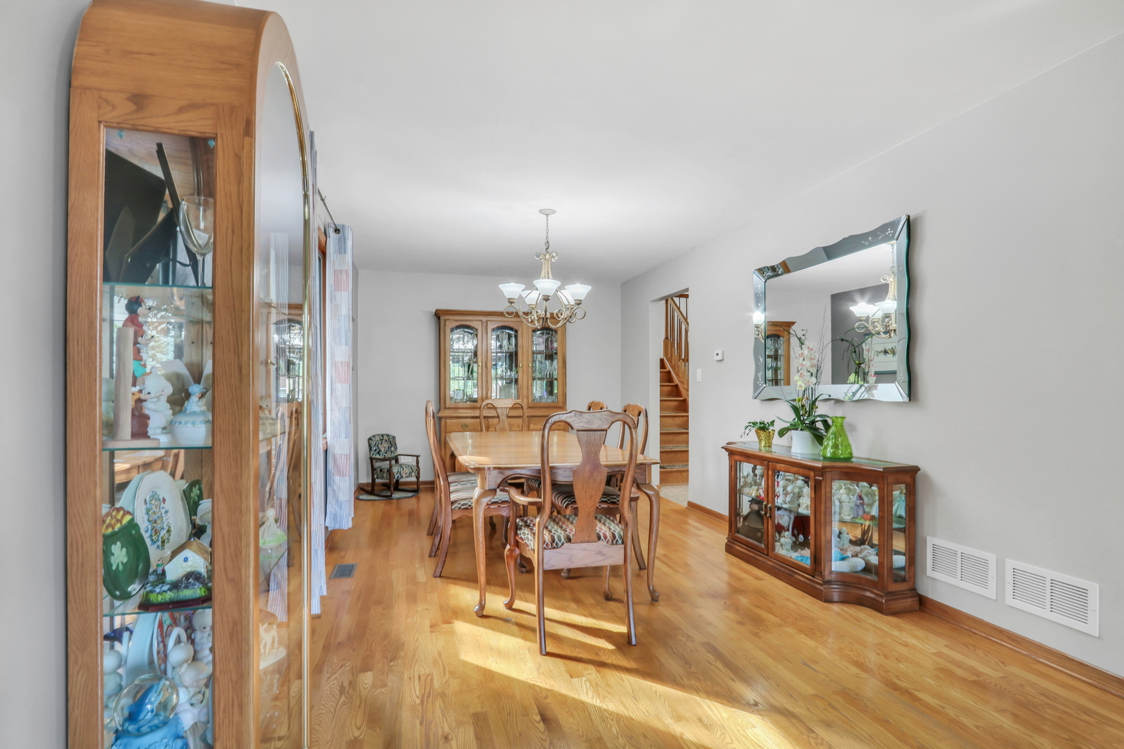 8528 Lorel Avenue, Burbank, IL 60459