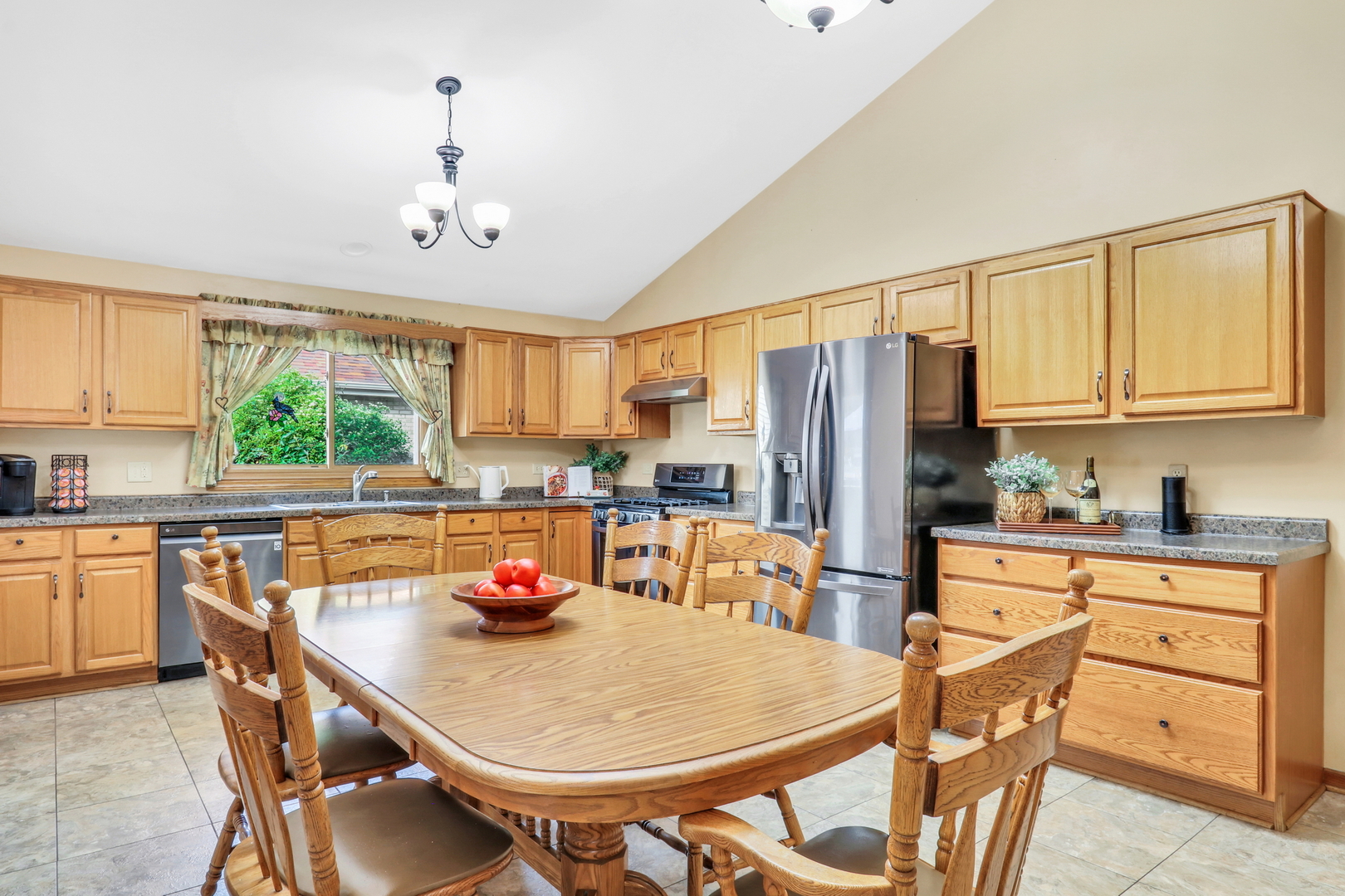 8528 Lorel Avenue, Burbank, IL 60459