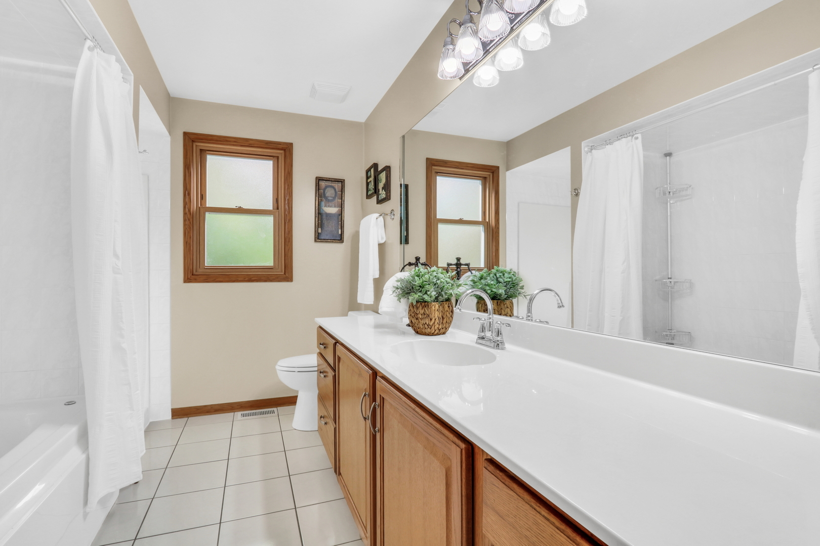 8528 Lorel Avenue, Burbank, IL 60459