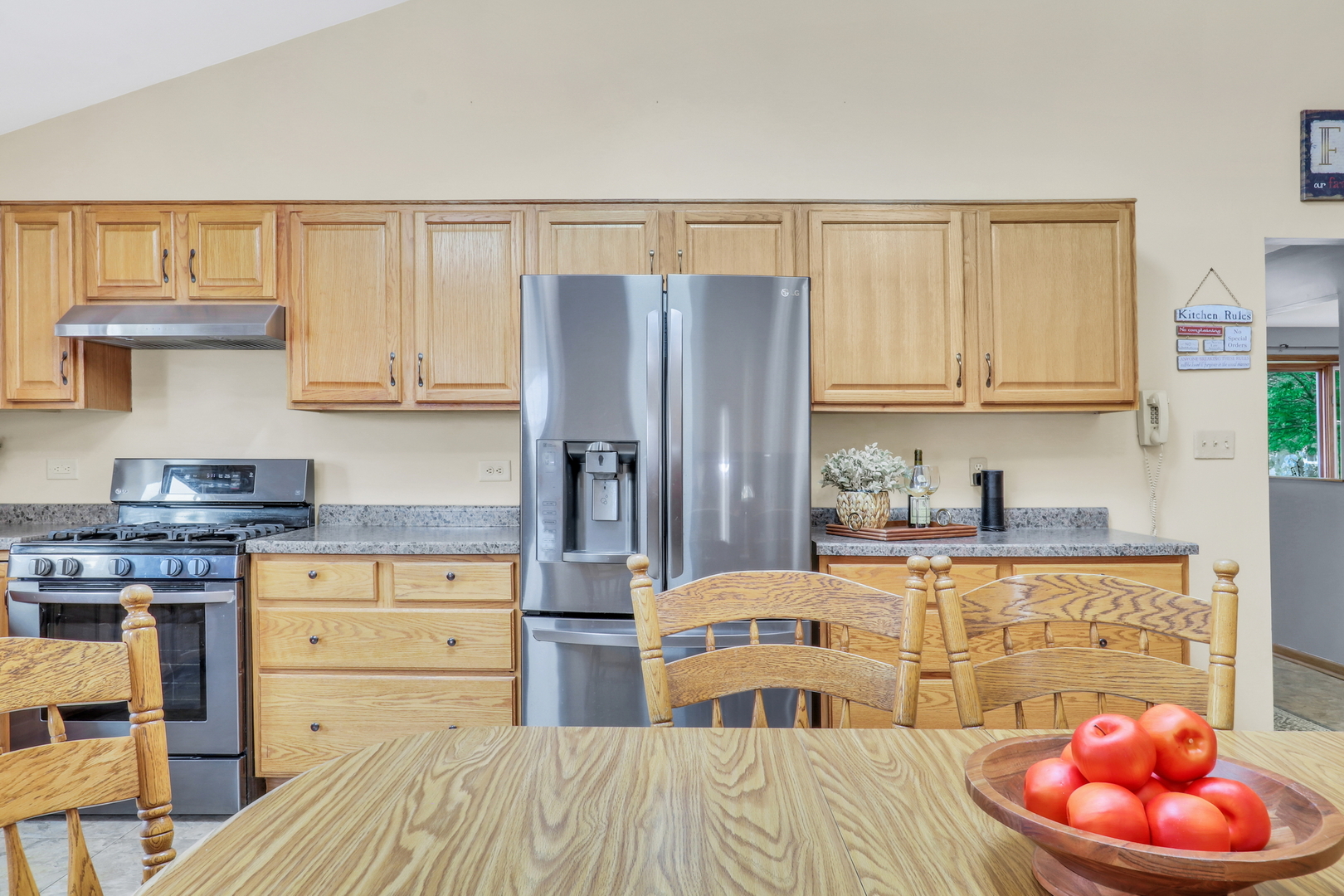 8528 Lorel Avenue, Burbank, IL 60459