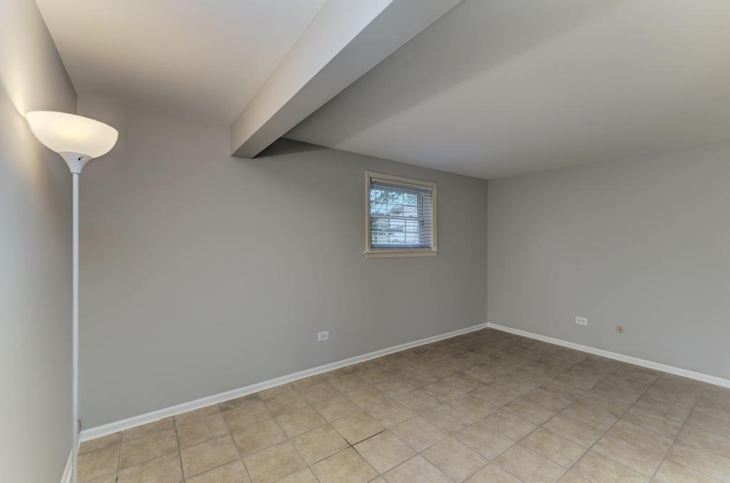 8S141 Grant Street, Darien, IL 60561