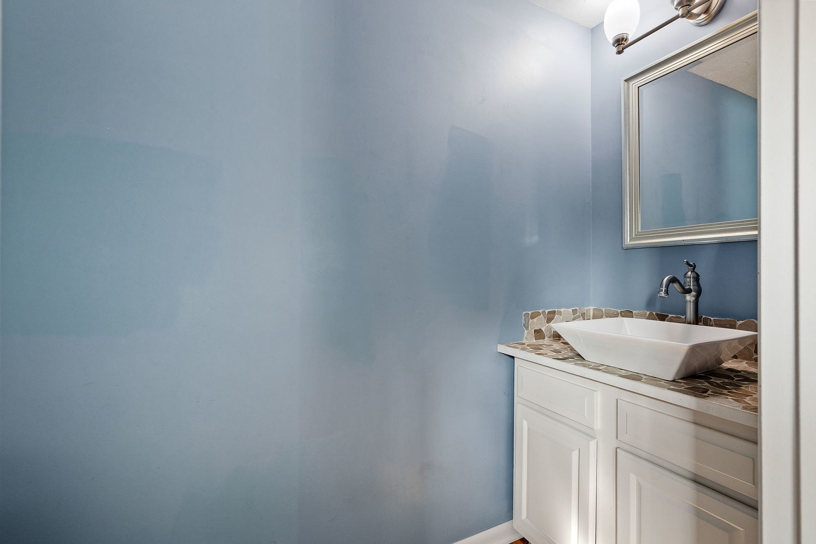 21741 W Grand Avenue, Wilmington, IL 60481