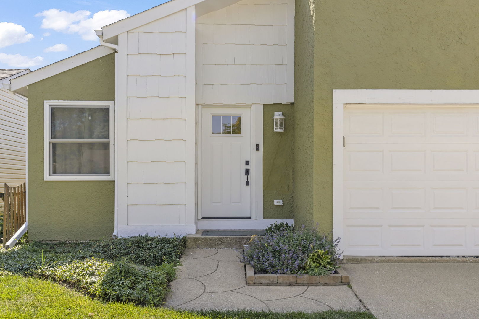 6386 Kindling Court, Lisle, IL 60532