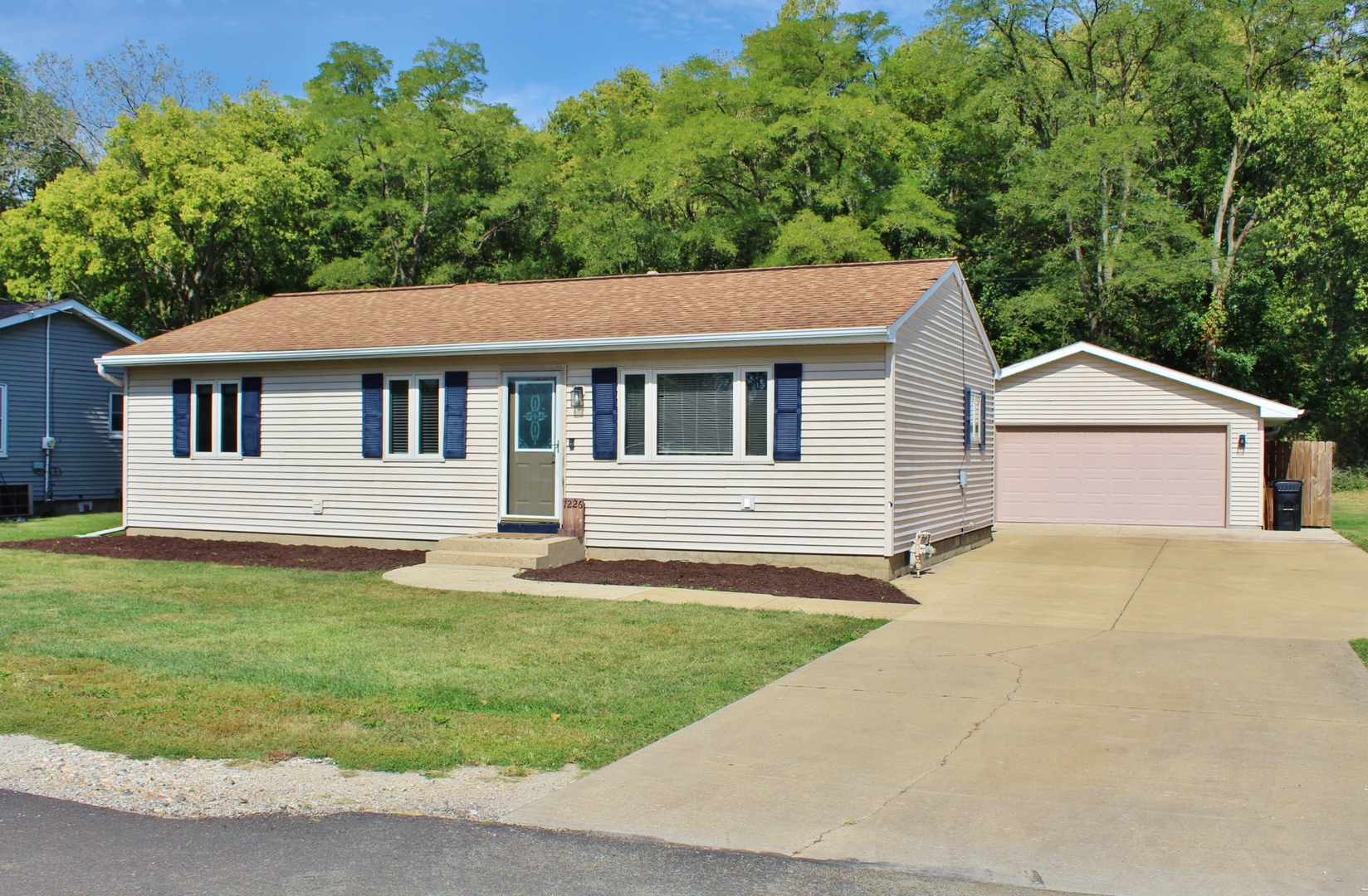 1226 Retz Drive, Ottawa, IL 61350